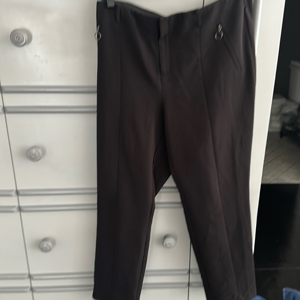 Laundry black womans sheek pants